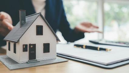 二手房中介費(fèi)下調(diào)趨勢(shì)初現(xiàn)，市場(chǎng)博弈待深化